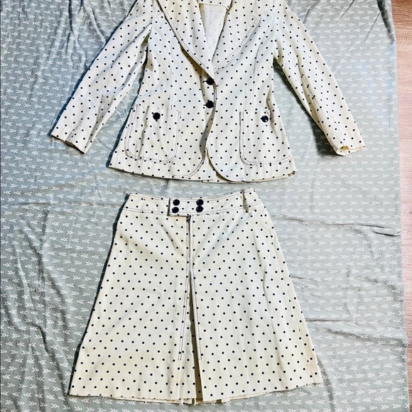 Vintage 1960’s Junior House polka dots jacket with skirt 2pc. - Picture 3 of 16